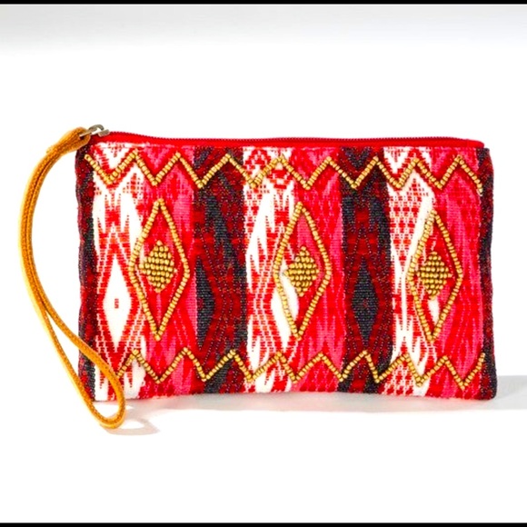 ❤️ NWT BEAUTIFUL INDIVIDUALLY HANDMADE BEADED WRISTLET/CLUTCH! - Picture 1 of 2